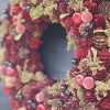 クリスマスリースの玄関ドアへの飾り方 簡単おしゃれな取り付け方法
